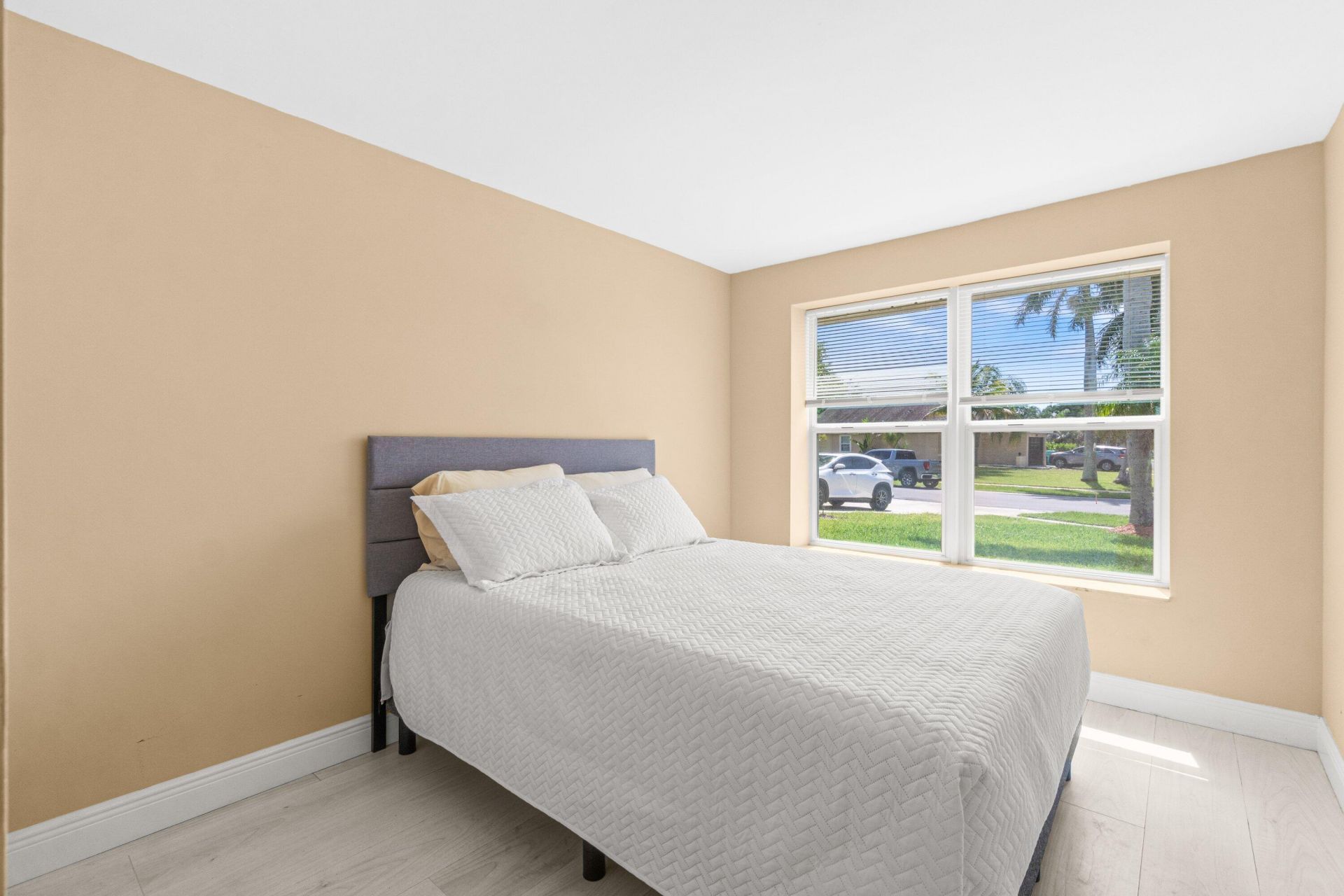 31 Misty Meadow Drive, Boynton Beach, FL 33436 Photo
