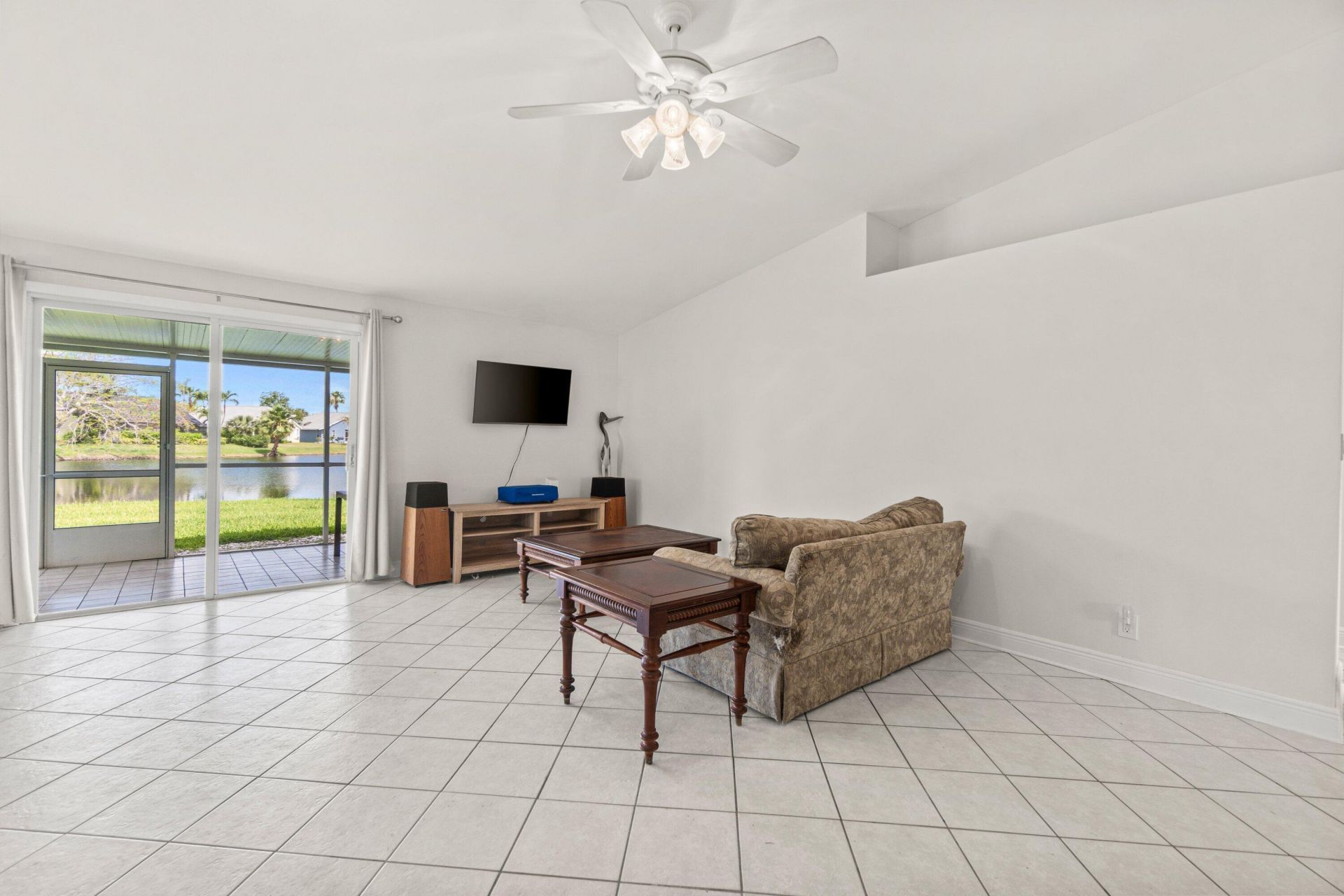31 Misty Meadow Drive, Boynton Beach, FL 33436 Photo