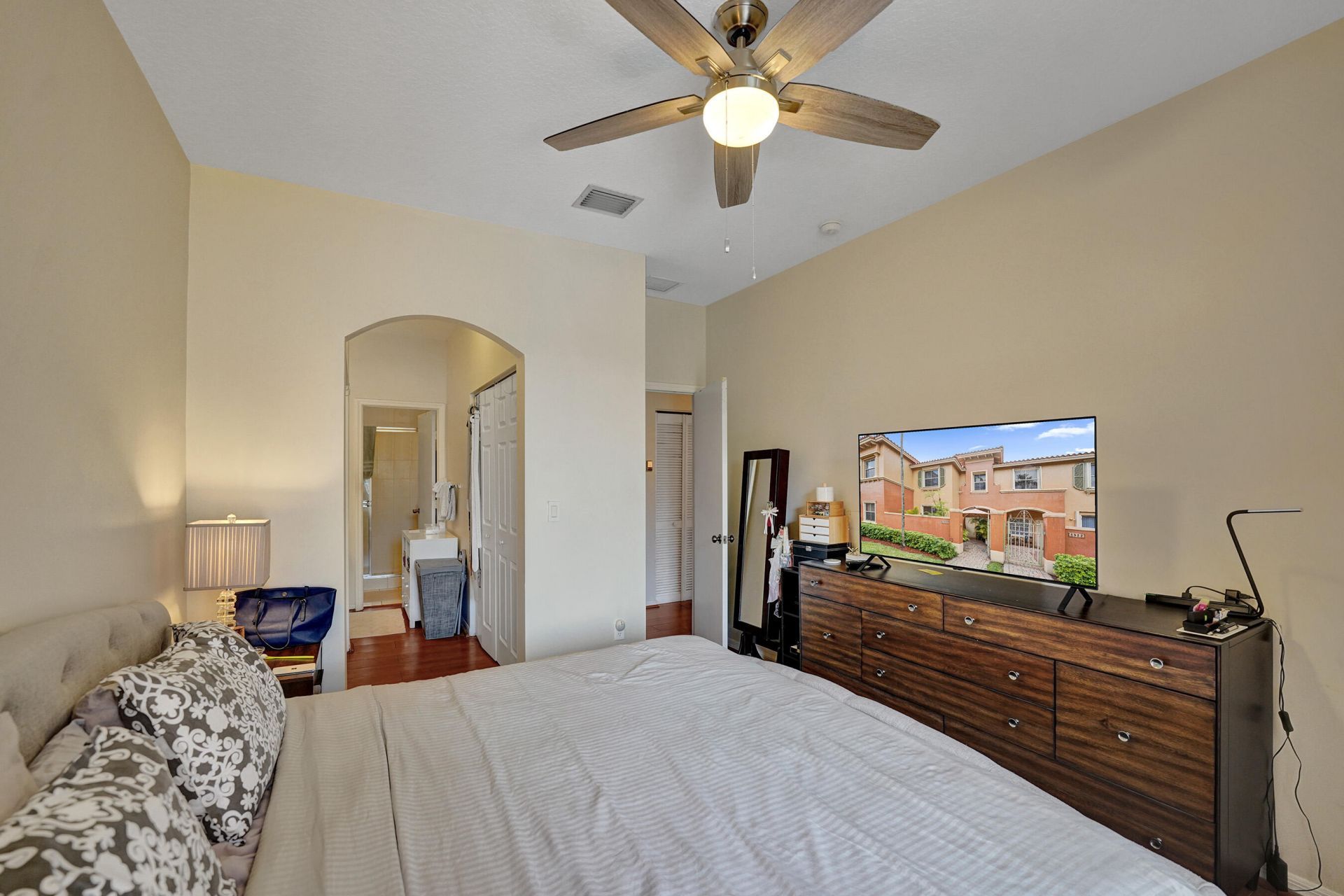 4926 Spinnaker Drive, Unit 5007, Fort Lauderdale, FL 33312 Photo