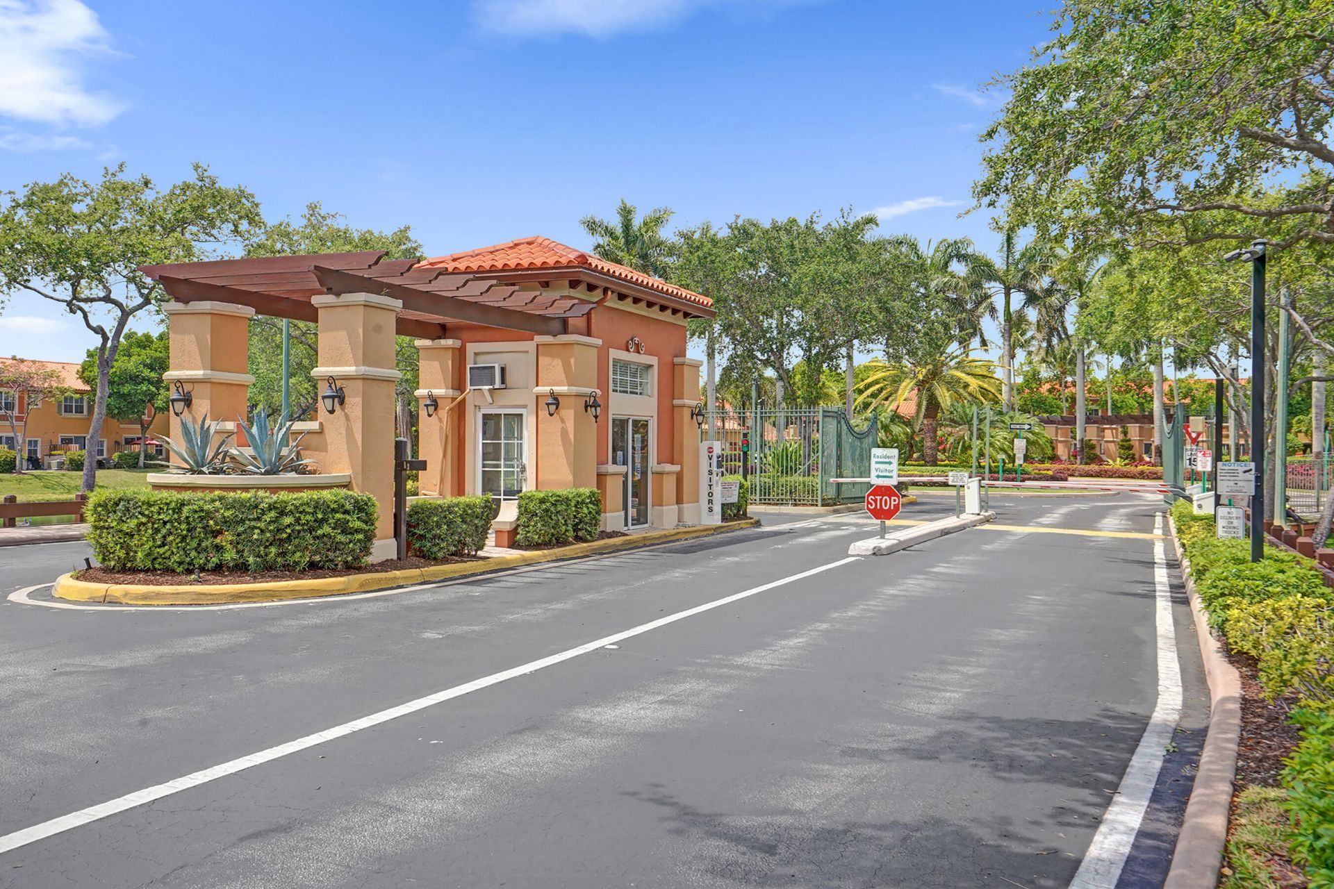 4926 Spinnaker Drive, Unit 5007, Fort Lauderdale, FL 33312 Photo