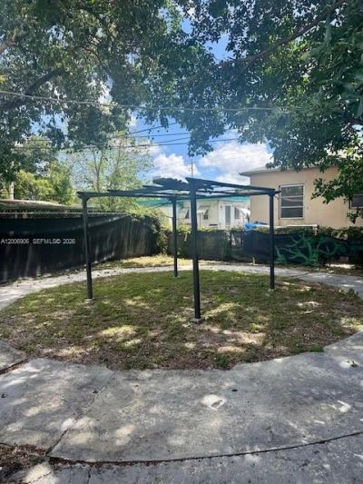 1884 NW 52nd St , Miami, FL 33142 Photo