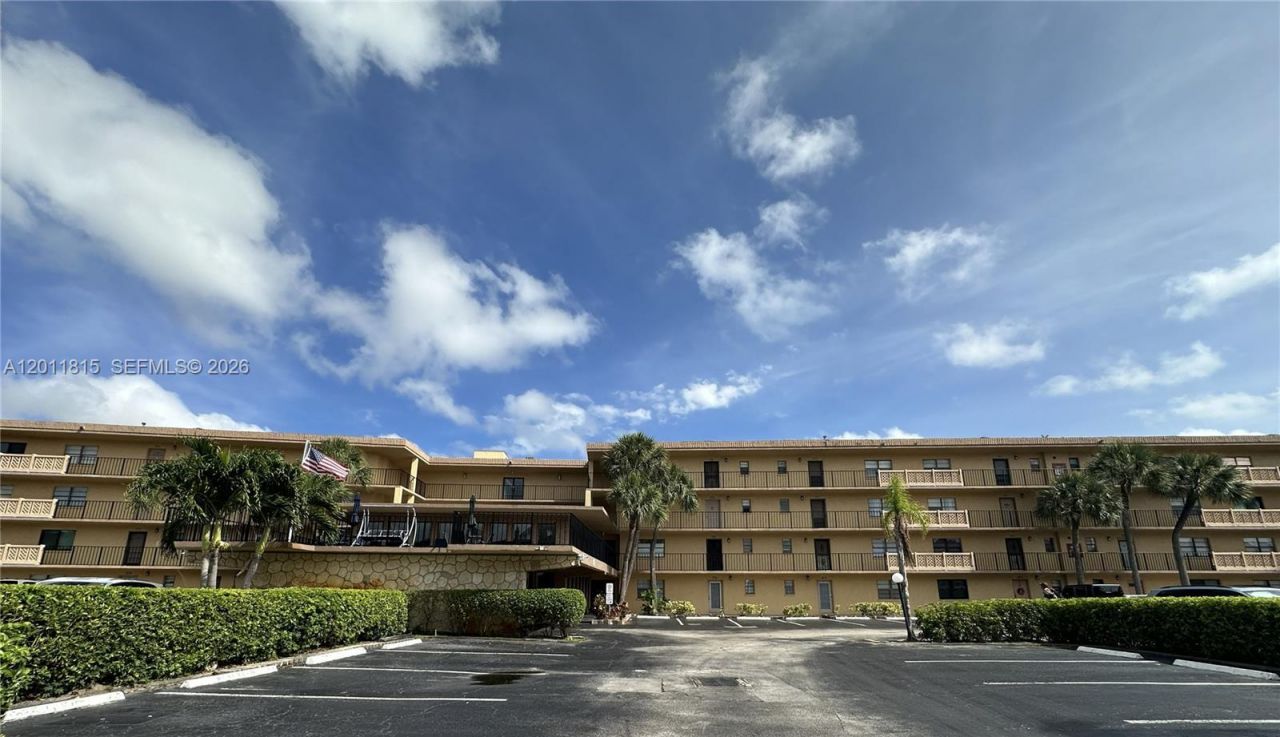 9370 SW 8th St , Unit 107, Boca Raton, FL 33428 Photo