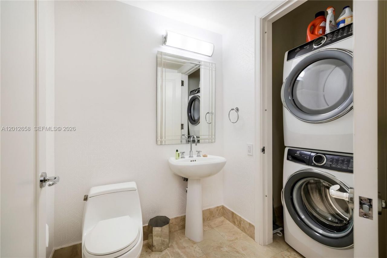 1435 Brickell Ave, Unit 3107, Miami, FL 33131 Photo
