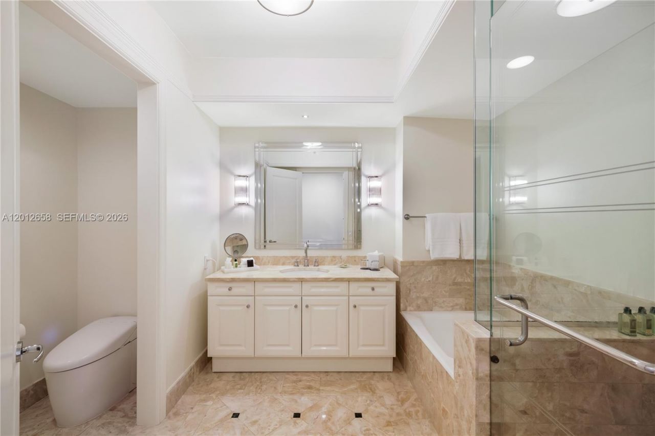 1435 Brickell Ave, Unit 3107, Miami, FL 33131 Photo