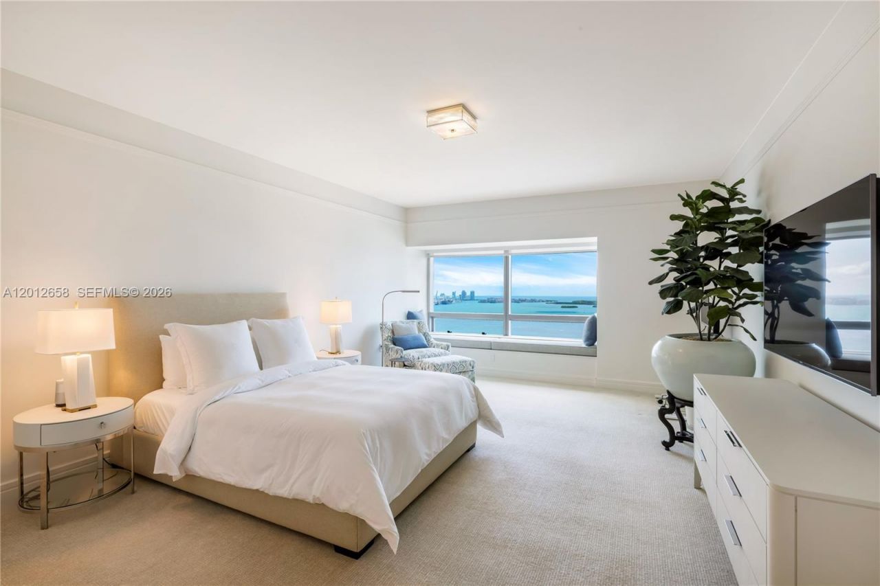 1435 Brickell Ave, Unit 3107, Miami, FL 33131 Photo