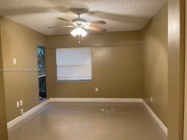 526 SW 113th Way, Unit 526, Pembroke Pines, FL 33025 Photo