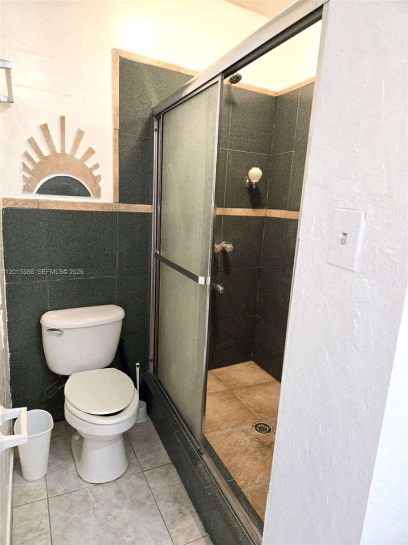 4610 SW 40th St , Unit 1, West Park, FL 33023 Photo