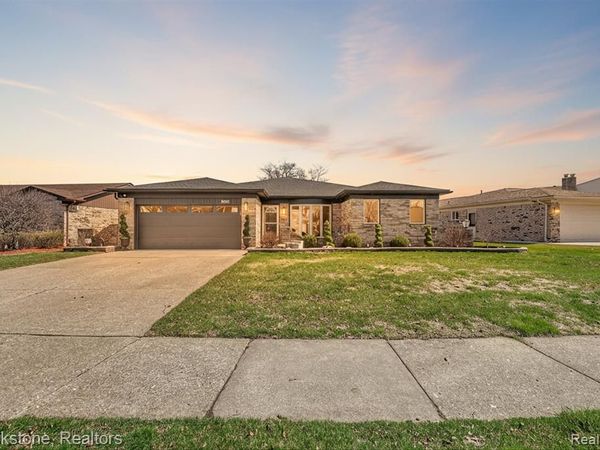14327 Lakeshore Drive, Sterling Heights, MI 48313