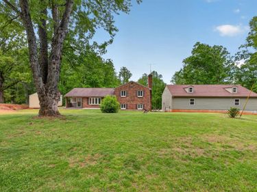 1249 Cedar Gate rd., Monroe, VA 24574