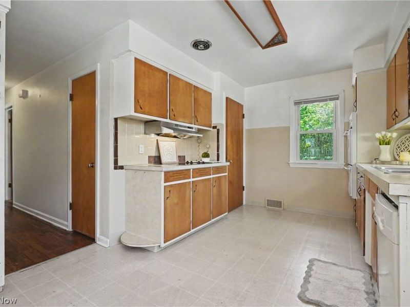 2471 19th Street, Cuyahoga Falls, OH 44223 Photo 17