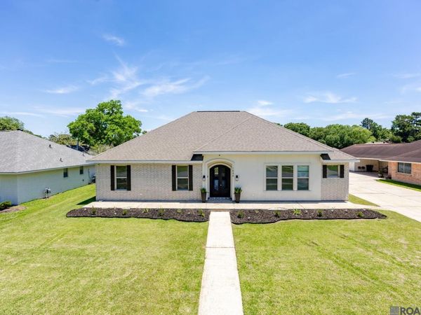 1545 Montgomery Dr, Baton Rouge, LA 70815