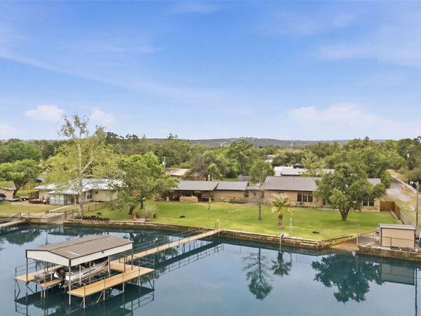 348 Carlson CIR, Buchanan Dam, TX 78609