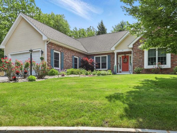 55 River Birch Circle, Manchester, NH 03102