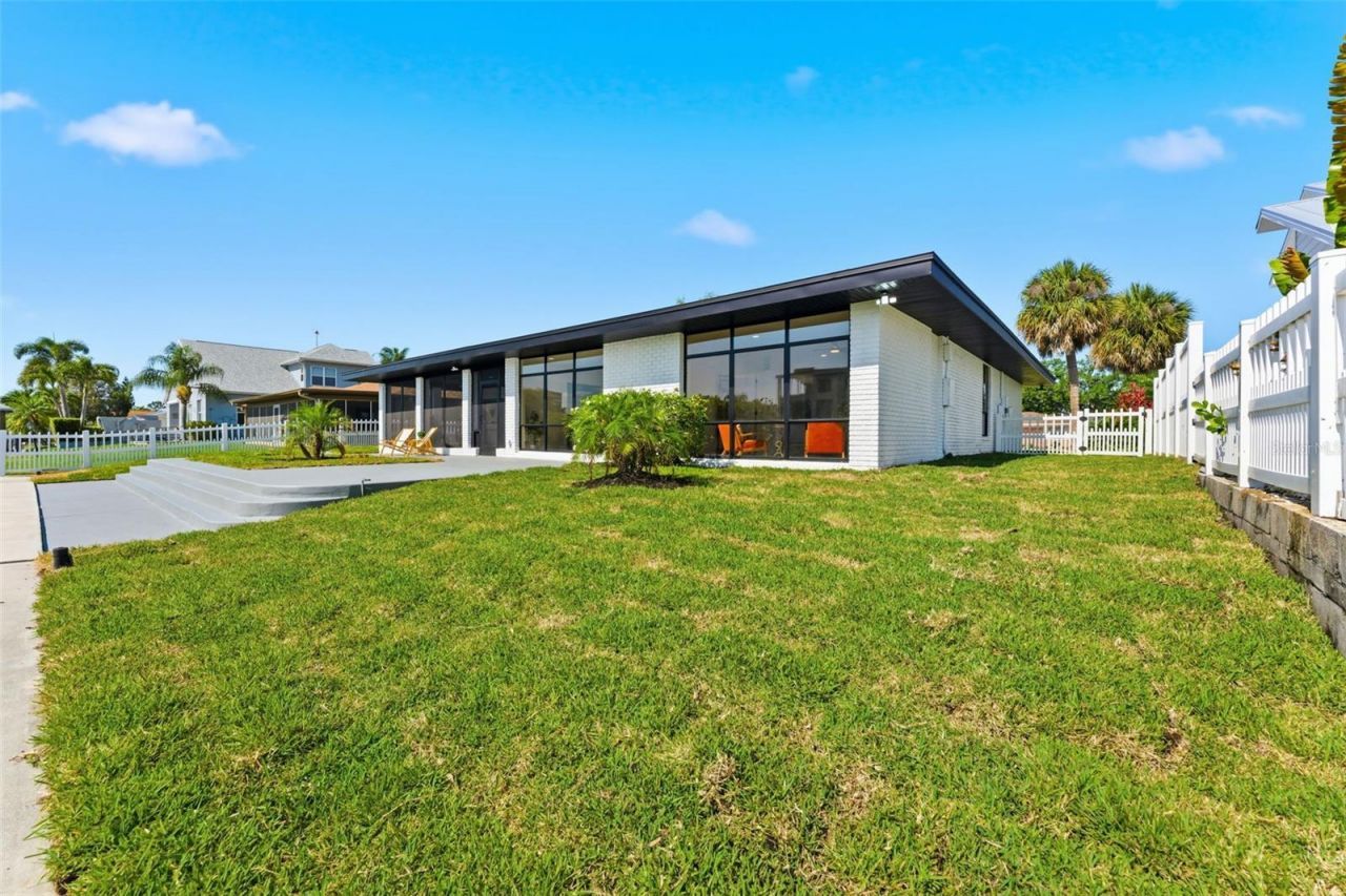 3917 E Eden Roc Circle, Tampa, FL 33634 Photo