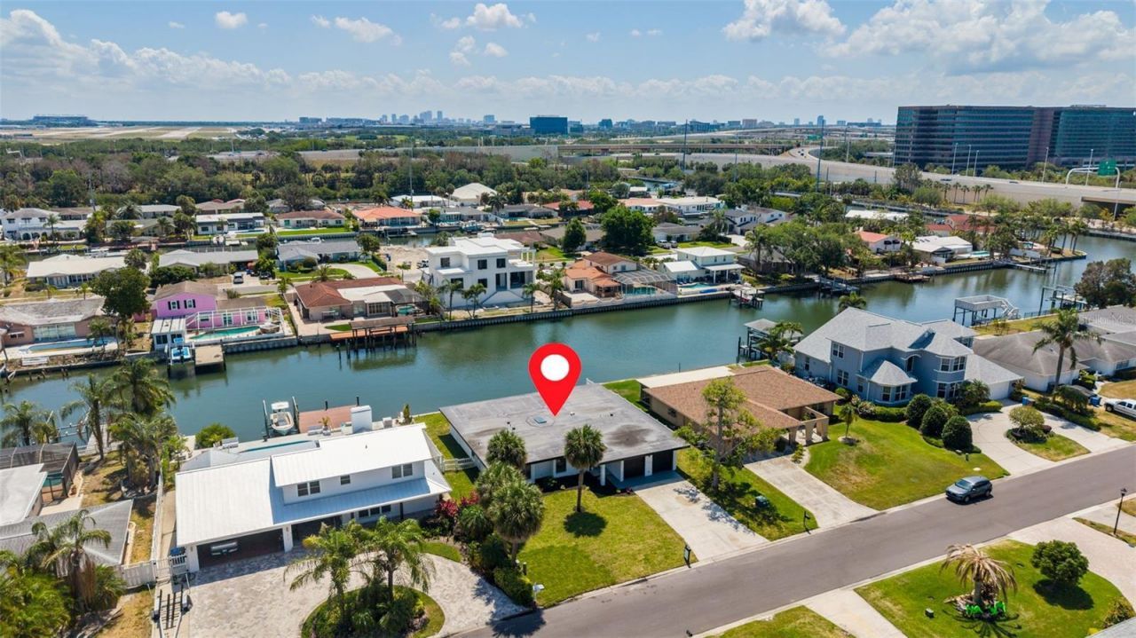 3917 E Eden Roc Circle, Tampa, FL 33634 Photo