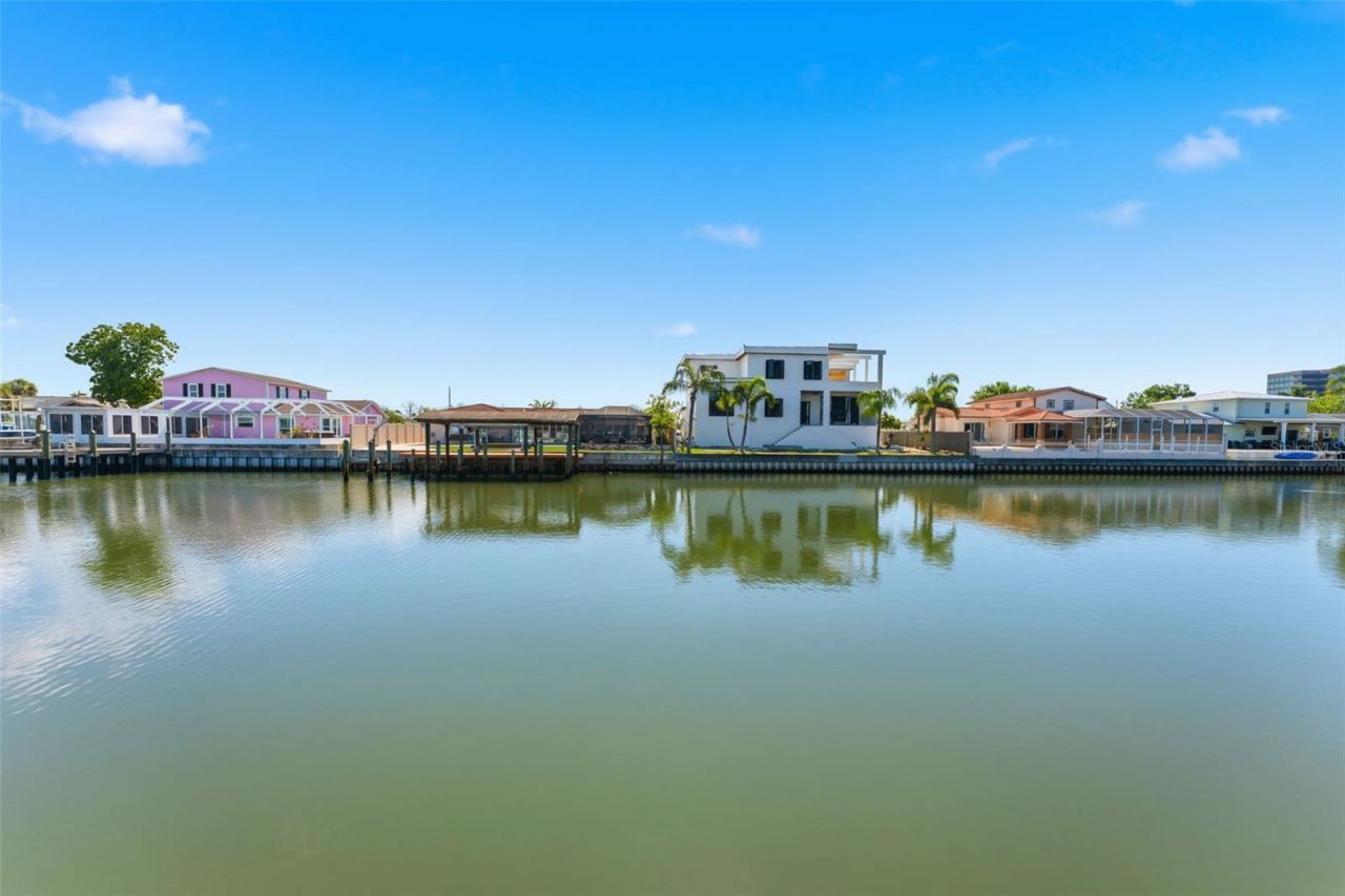 3917 E Eden Roc Circle, Tampa, FL 33634 Photo
