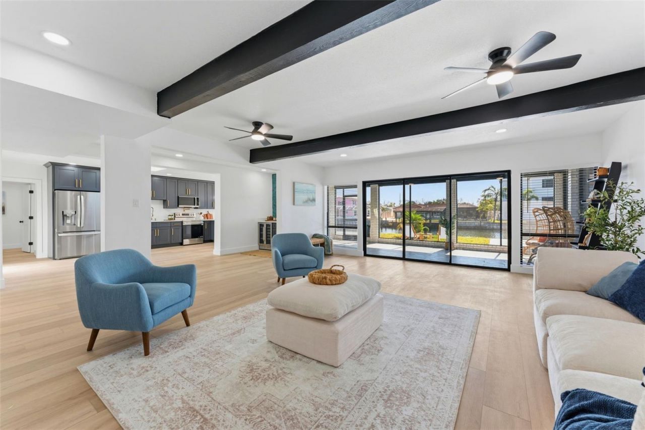 3917 E Eden Roc Circle, Tampa, FL 33634 Photo
