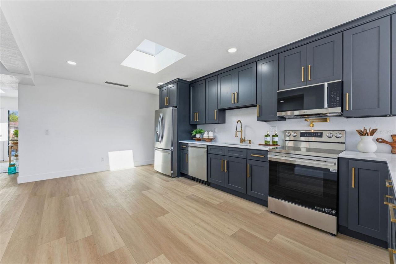 3917 E Eden Roc Circle, Tampa, FL 33634 Photo