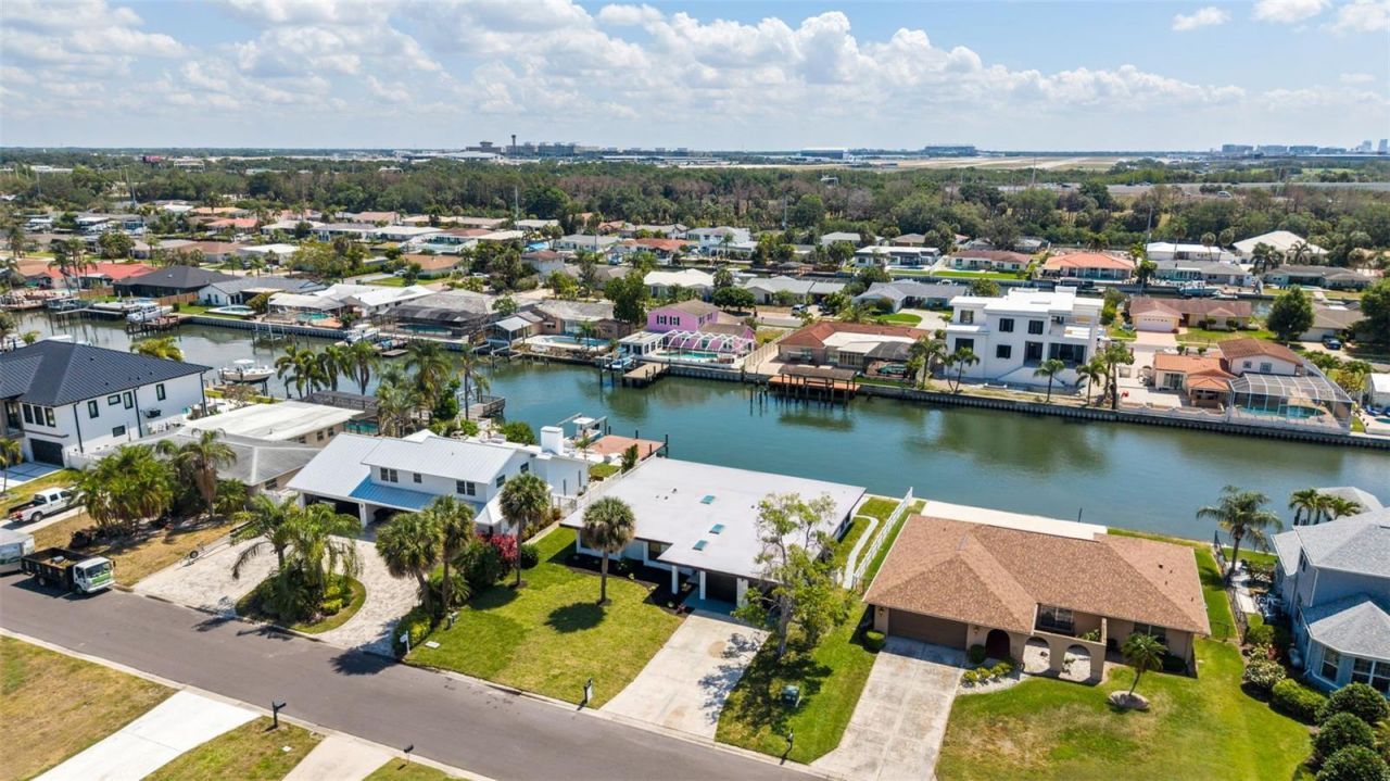 3917 E Eden Roc Circle, Tampa, FL 33634 Photo