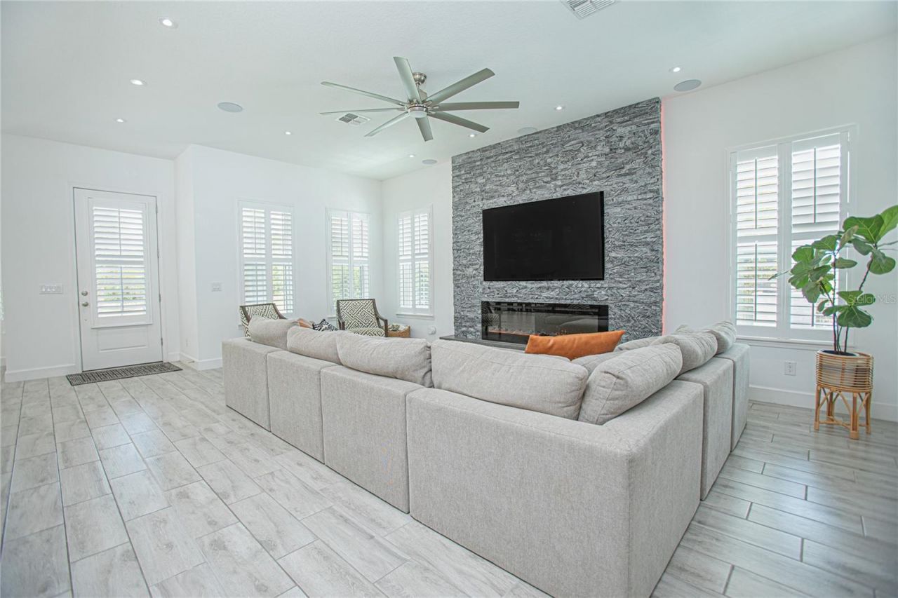 8244 Modiano Street, Orlando, FL 32827 Photo