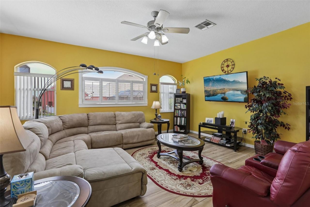 3542 Conifer Loop, Spring Hill, FL 34609 Photo