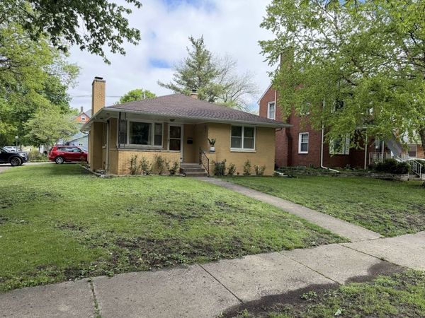 620 W White Street , Champaign, IL 61820
