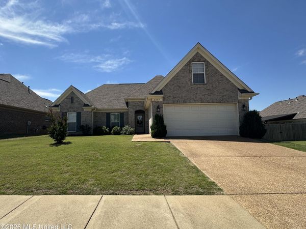 2607 Dawnwood Circle, Southaven, MS 38672