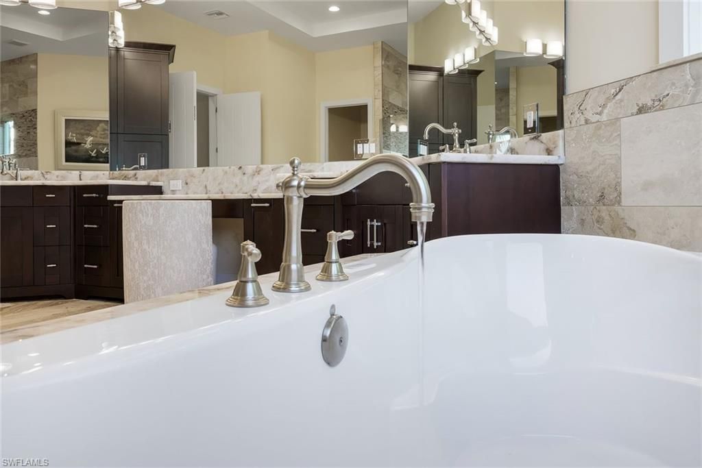 2801 SW 39th Ter, Cape Coral, FL 33914 Photo