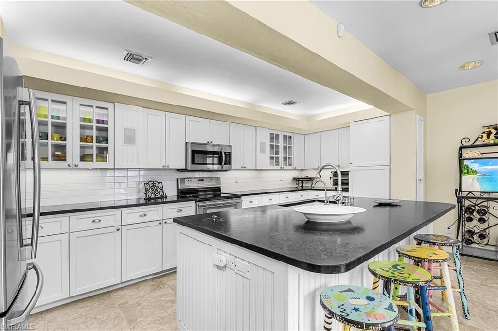 2096 Macadamia St, Saint James City, FL 33956 Photo