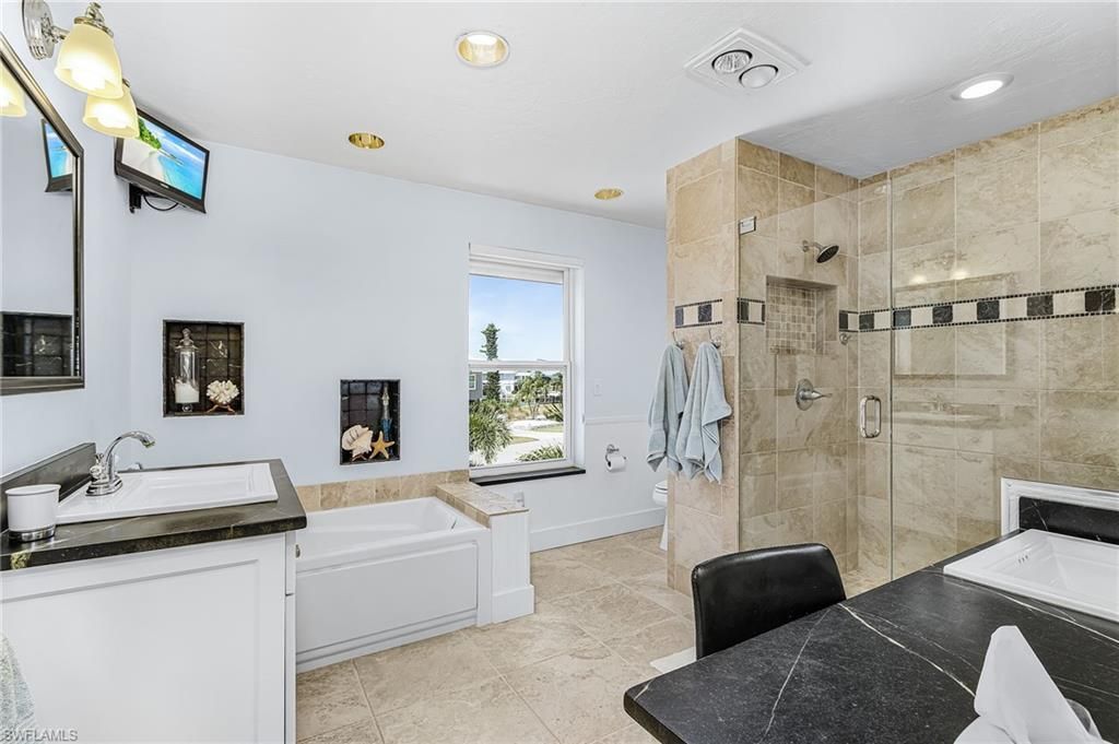 2096 Macadamia St, Saint James City, FL 33956 Photo