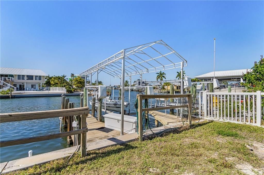 2096 Macadamia St, Saint James City, FL 33956 Photo