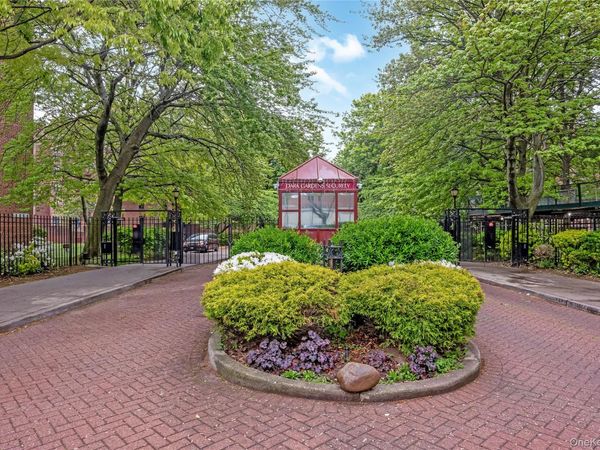 150-10 71st Avenue, Unit 2K, Kew Garden Hills, NY 11367