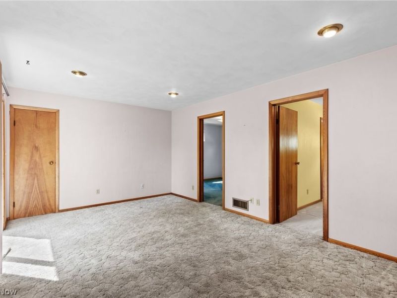 267 Kings Drive, Steubenville, OH 43952 Photo 13