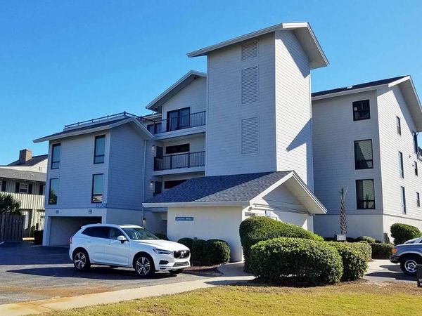 647 Norris Dr., Pawleys Island, SC 29585