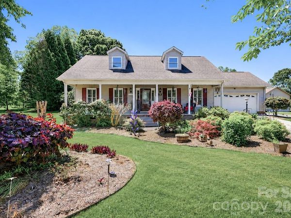 108 Garrison Drive, Statesville, NC 28677