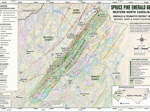 1305 Halltown Road, Spruce Pine, NC 28777