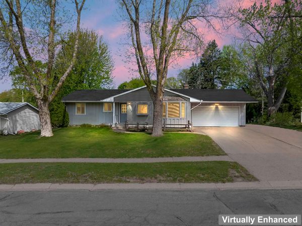 7229 Upper 139th Street W, Apple Valley, MN 55124