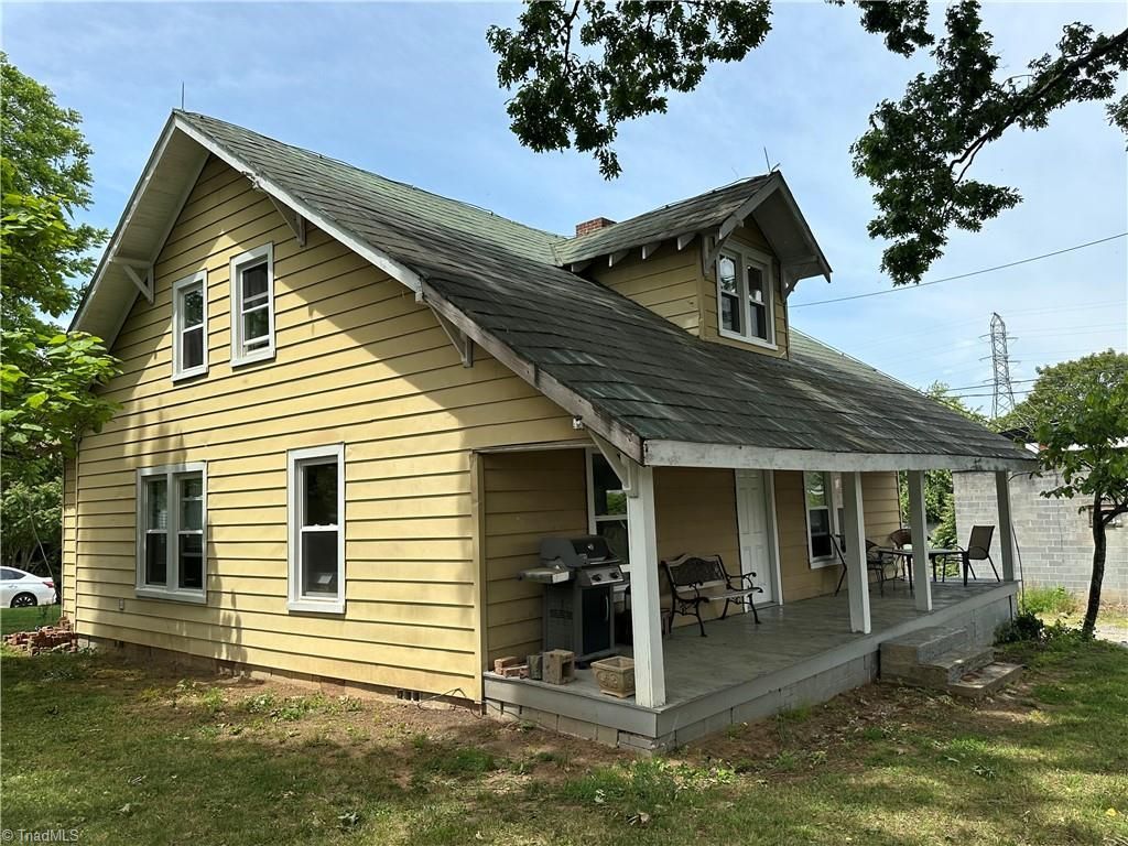 5149 Boone Trail, Millers Creek, NC 28651 Main Photo