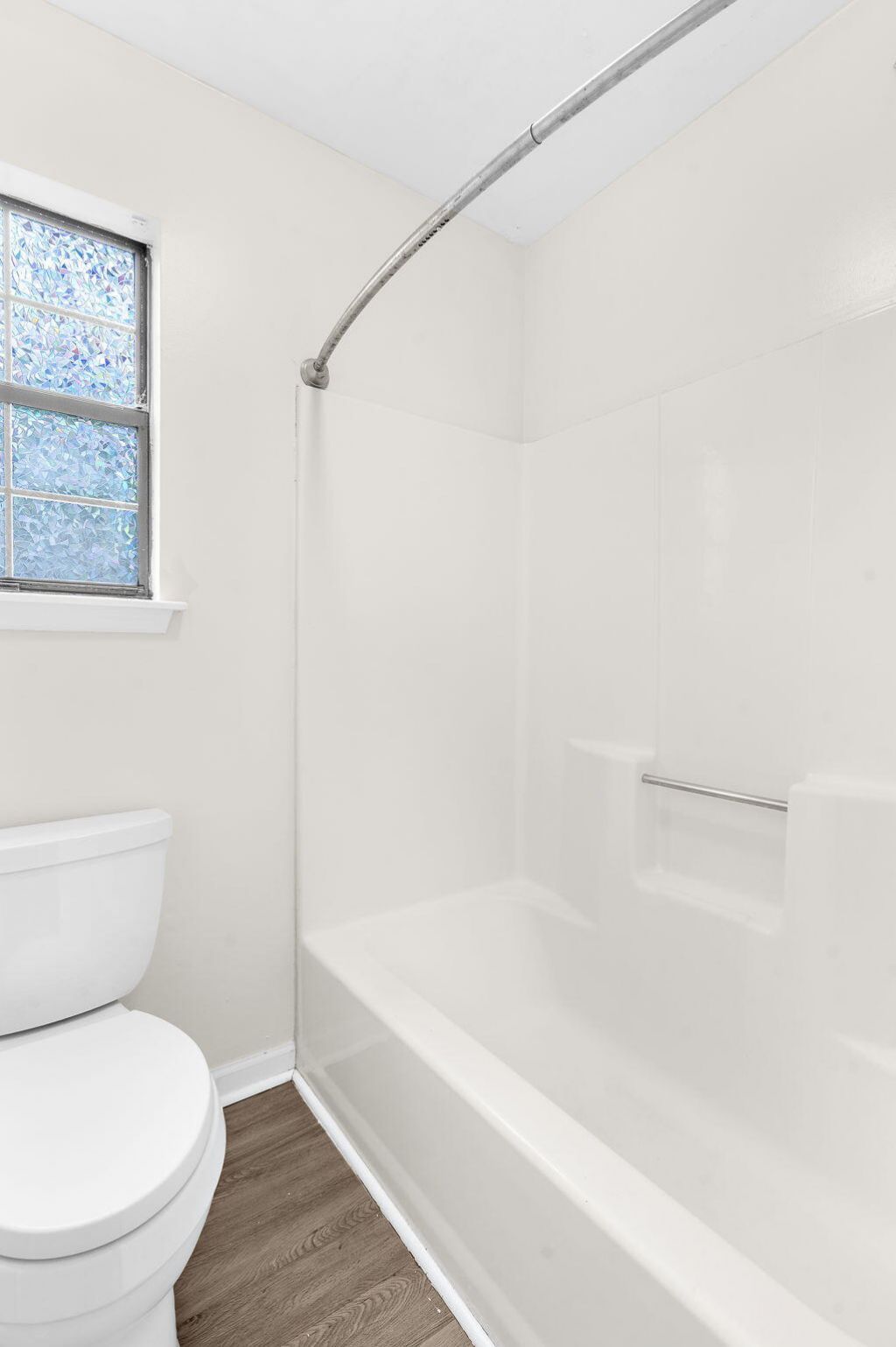 116 Lancelot Hall Photo 14