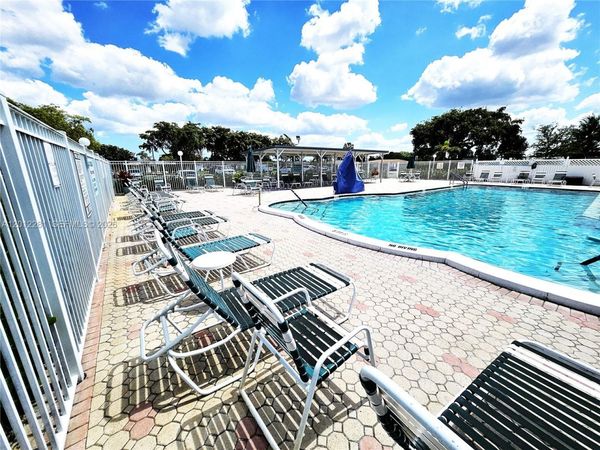 1040 NW 73rd Ter, Margate, FL 33063