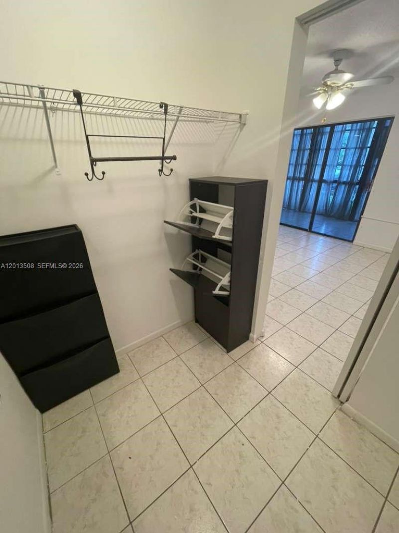 809 NE 199th St , Unit 105-7, Miami, FL 33179 Photo