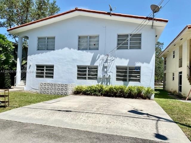 517 Menendez Ave, Unit -, Coral Gables, FL 33146 Photo