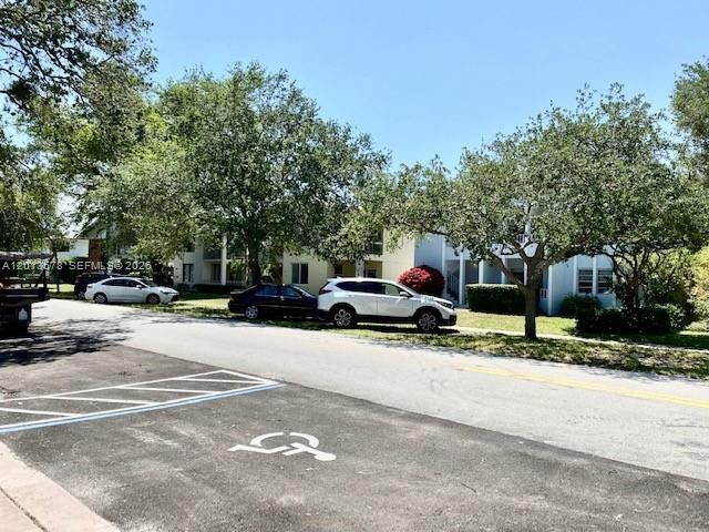 517 Menendez Ave, Unit -, Coral Gables, FL 33146 Photo