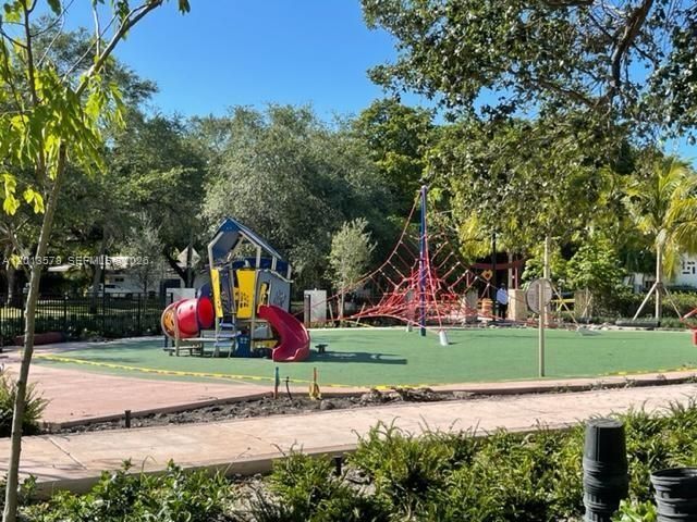517 Menendez Ave, Unit -, Coral Gables, FL 33146 Photo
