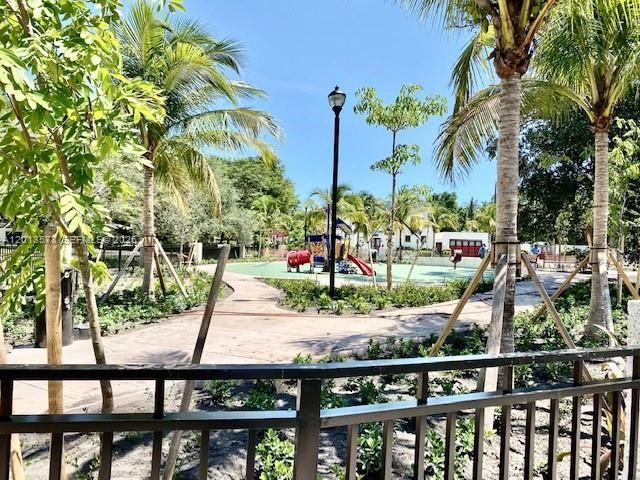 517 Menendez Ave, Unit -, Coral Gables, FL 33146 Photo