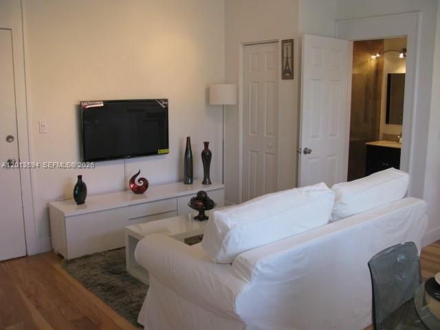 1611 Michigan Ave , Unit 13, Miami Beach, FL 33139 Photo