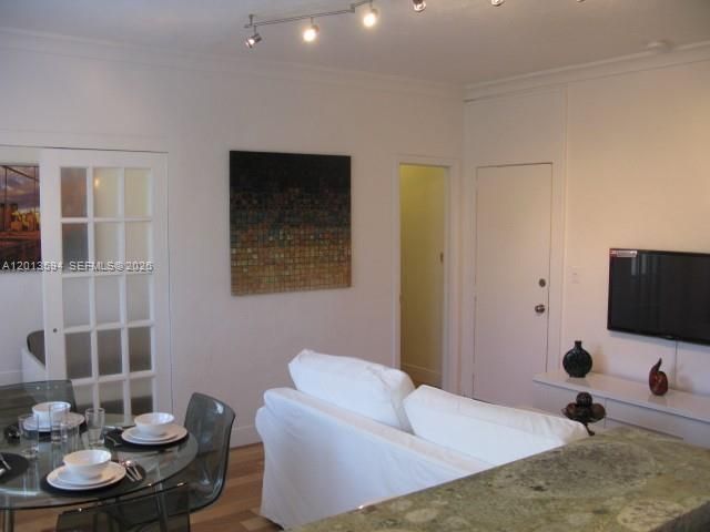 1611 Michigan Ave , Unit 13, Miami Beach, FL 33139 Photo