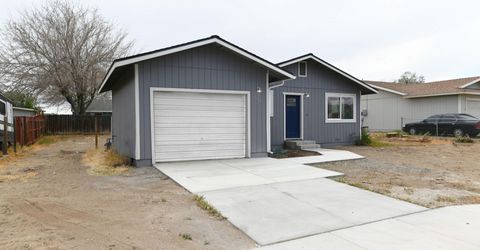 349 Shadow Lane, Fernley, NV 89408 Photo