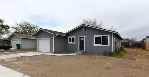 349 Shadow Lane, Fernley, NV 89408 Photo
