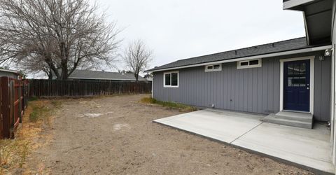 349 Shadow Lane, Fernley, NV 89408 Photo
